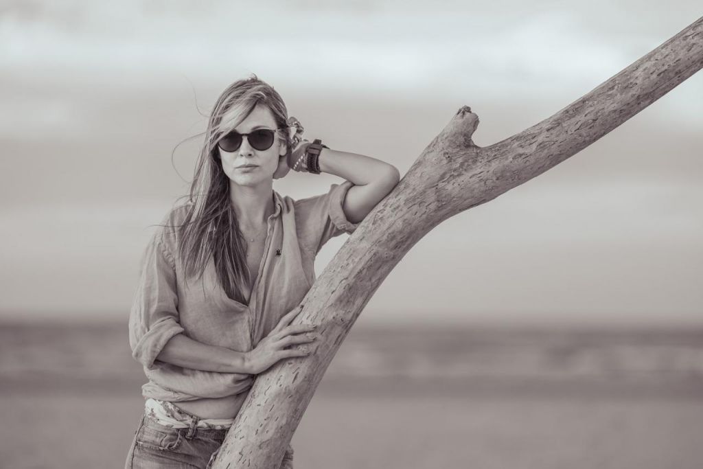 Fotografia western in bianco e nero: un deserto al mare